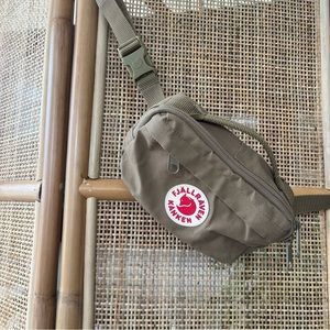 Fjallraven Kanken Hip Pack Mini